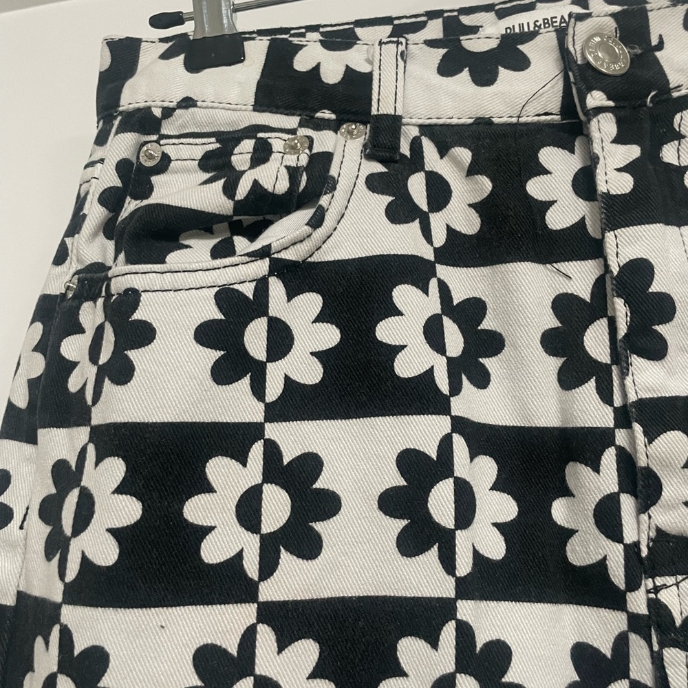 Patterned Jeans - Picture 2 of 4